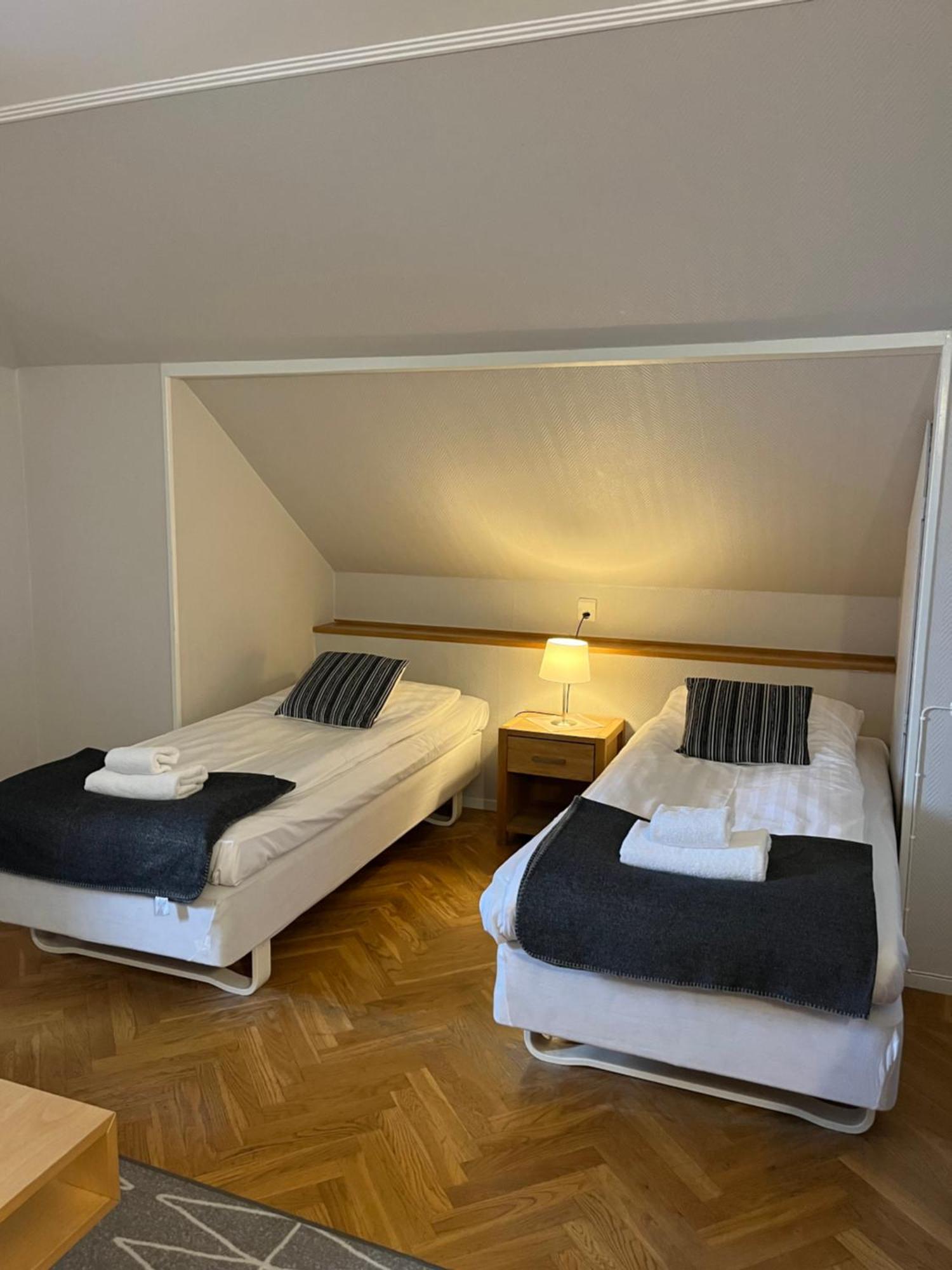 Vaesterhoejdsgarden Skovde Luaran gambar